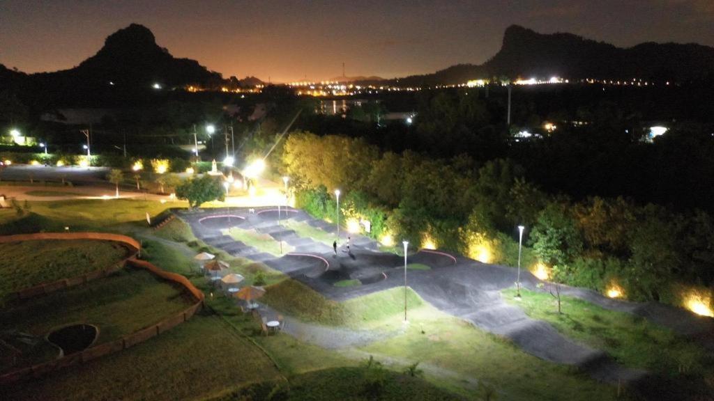 Viva Montane Hotel Ban Nong Chap Tao Buitenkant foto
